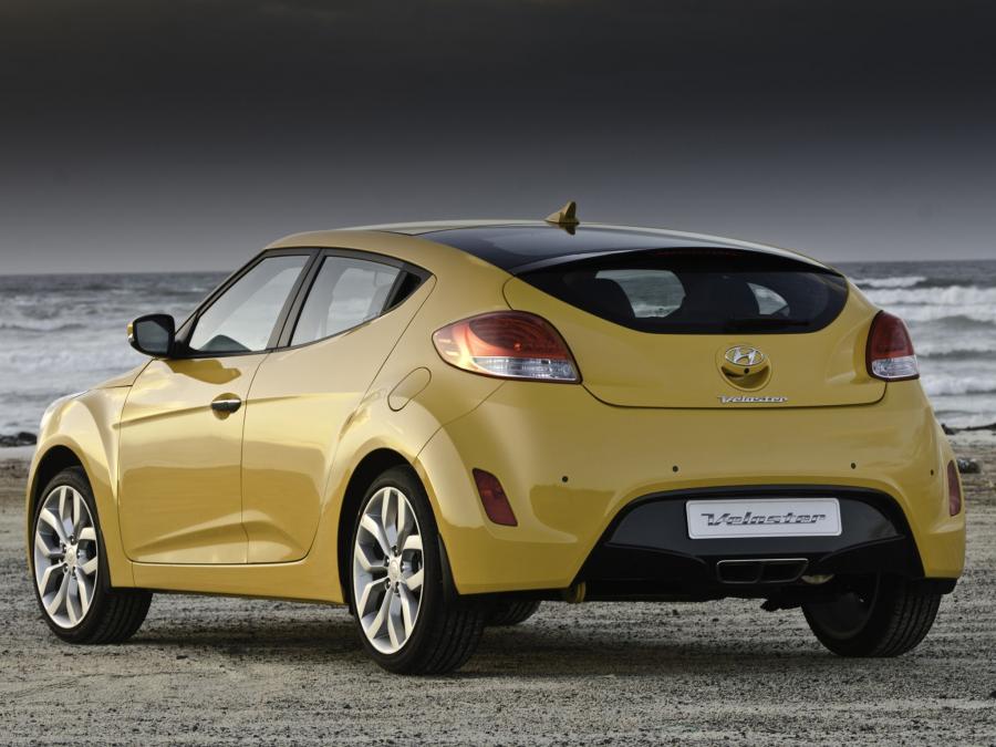  Hyundai Veloster 2012 года  (ZA) (фото 2 из 16)